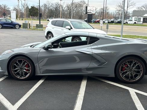 Used 2024 Chevrolet Corvette Stingray Coupe w/ 1LT image 3