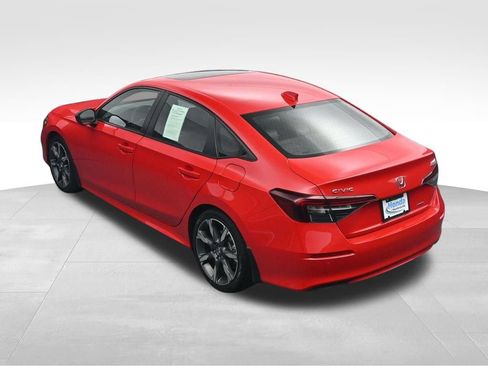 Certified 2025 Honda Civic Sport image 32