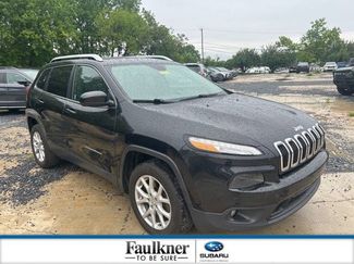 Used 2015 Jeep Cherokee Latitude w/ Cold Weather Group AWD/4WD video 1