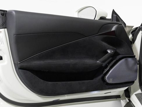 Used 2022 Ferrari Roma image 24