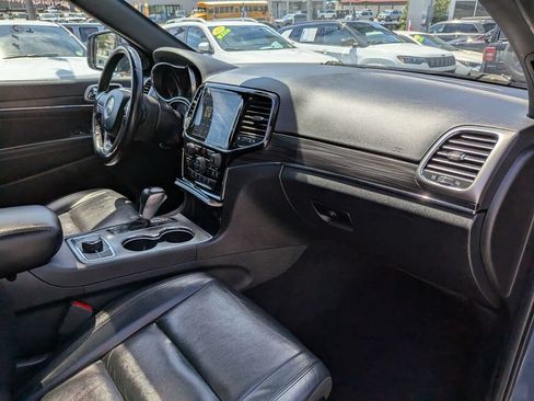 Certified 2020 Jeep Grand Cherokee Limited AWD/4WD image 28