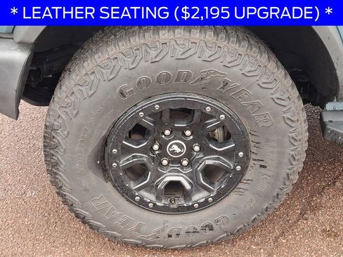 Certified 2021 Ford Bronco Wildtrak image 8