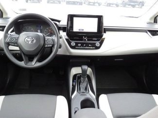 Used 2023 Toyota Corolla LE video 2