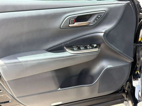 Certified 2025 Toyota Crown Signia AWD/4WD image 14