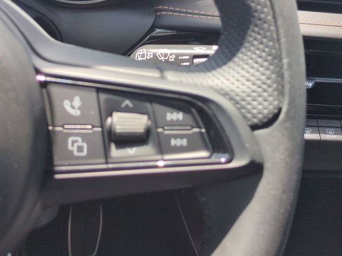 New 2025 Alfa Romeo Tonale image 20