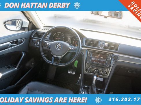 Used 2017 Volkswagen Passat 1.8T R-Line image 11