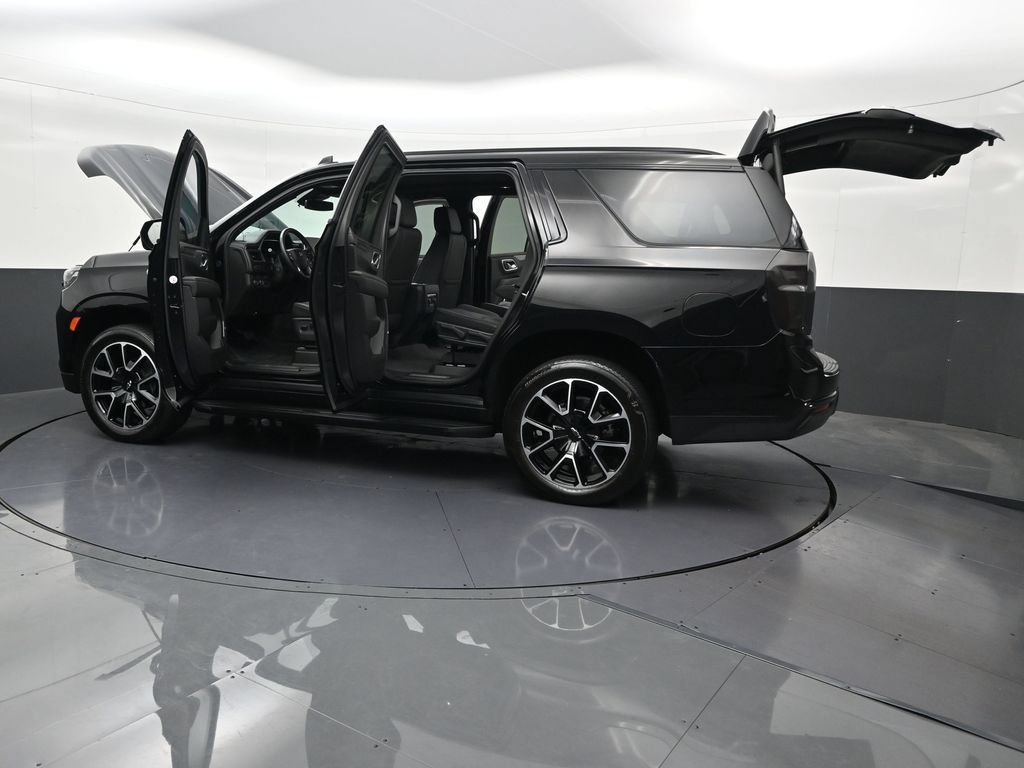 Used 2024 Chevrolet Tahoe RST w/ Luxury Package RWD image 39