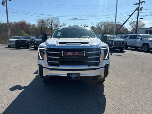 New 2026 GMC Sierra 3500 SLE w/ SLE Convenience Package AWD/4WD image 8