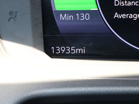 Used 2023 Chevrolet Bolt EUV LT w/ Convenience Package FWD image 27