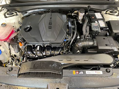 Used 2025 Kia K5 EX FWD image 10