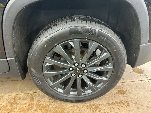 Used 2023 Chevrolet Traverse RS w/ LPO, Floor Liner Package AWD/4WD image 58