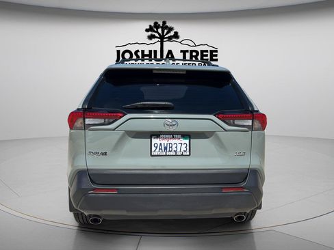 Used 2022 Toyota RAV4 XLE Premium FWD image 6