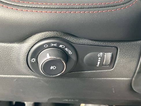 Used 2023 Dodge Durango R/T AWD/4WD image 10