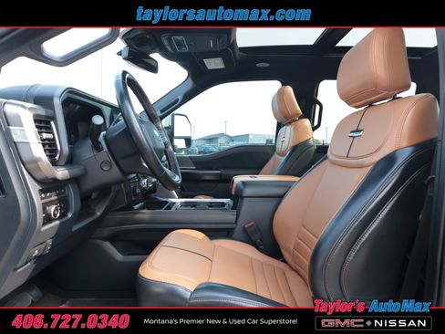 Used 2023 Ford F350 Platinum w/ Tremor Off-Road Package AWD/4WD image 5