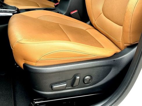 Used 2024 Kia Seltos SX w/ SX Sunroof Package image 12