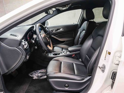 Used 2020 Mercedes-Benz GLA 250 image 25