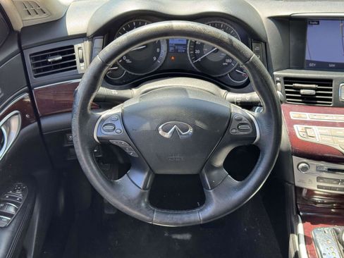 Used 2019 INFINITI Q50 Luxe w/ Essential Package (3.0T Luxe) AWD/4WD image 12
