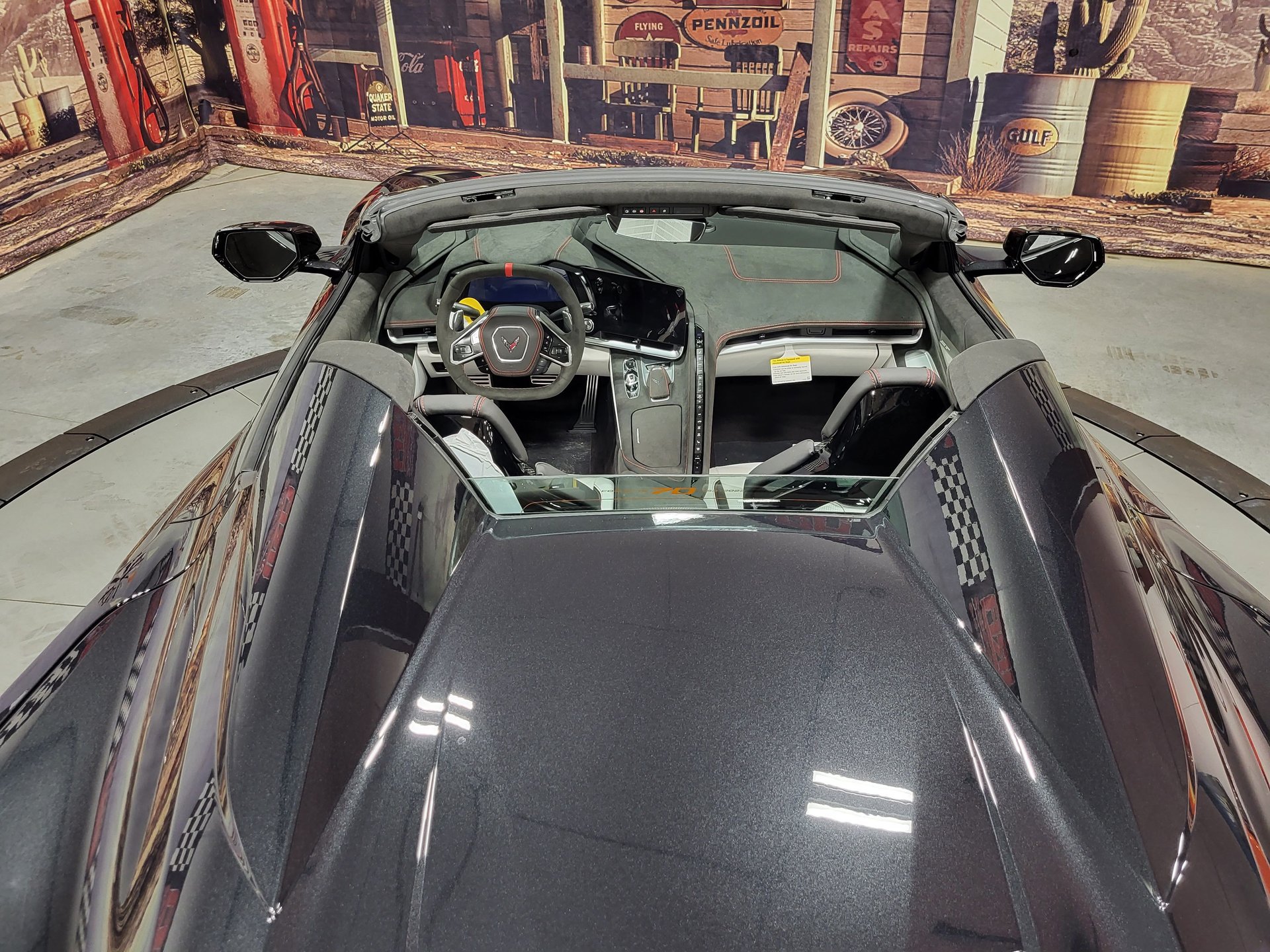 Used 2023 Chevrolet Corvette Stingray Premium Conv w/ Z51 Performance Package RWD image 24