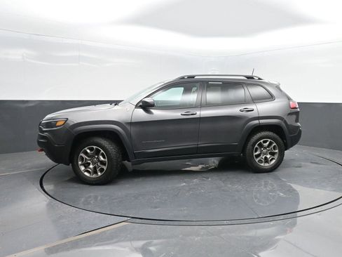 Used 2021 Jeep Cherokee Trailhawk image 1