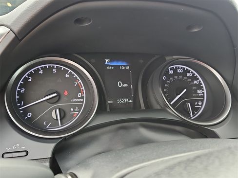 Used 2023 Toyota Camry SE image 19