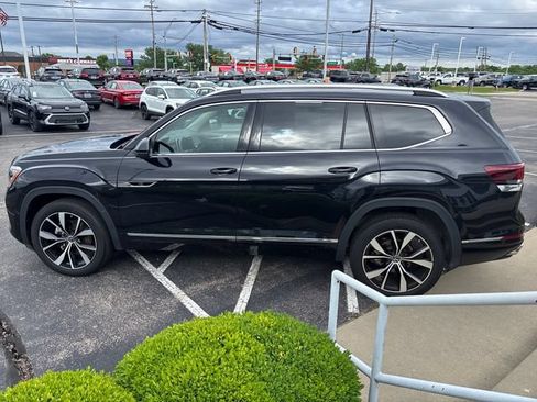 Certified 2025 Volkswagen Atlas SEL Premium R-Line AWD/4WD image 9