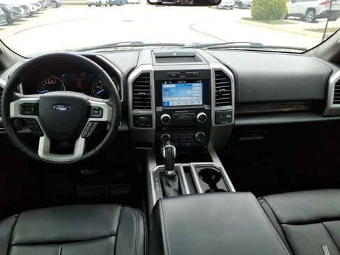 Used 2018 Ford F150 Lariat RWD image 11