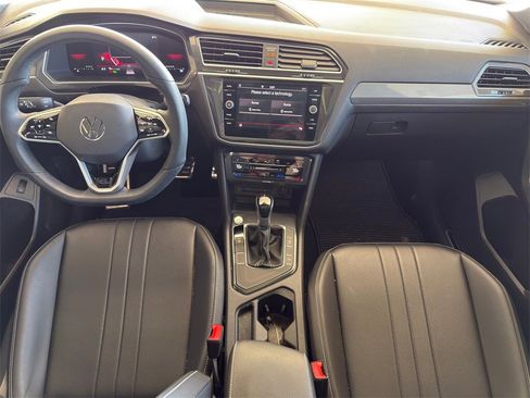 Used 2024 Volkswagen Tiguan SE R-Line image 25
