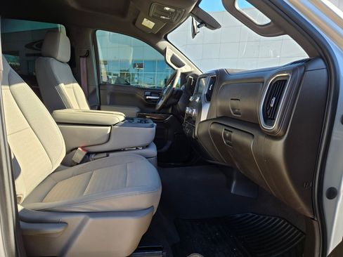 Certified 2022 GMC Sierra 1500 SLE image 28