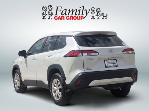 Used 2025 Toyota Corolla Cross L FWD image 3