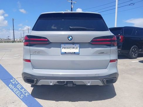 Used 2025 BMW X5 sDrive40i w/ M Sport Package RWD image 8