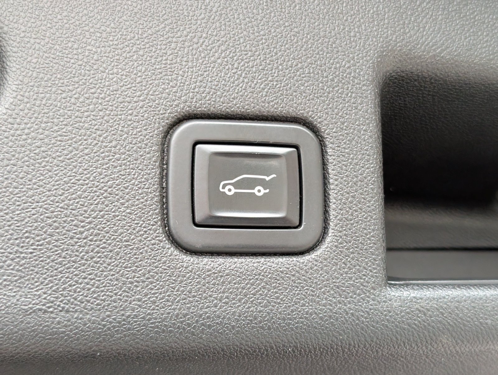 Used 2020 Chevrolet Equinox LT AWD/4WD image 15