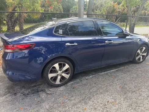 Used 2017 Kia Optima SX w/ Premium Technology Package FWD image 3