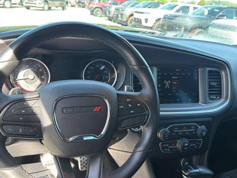 Used 2022 Dodge Charger R/T w/ Plus Group RWD image 13