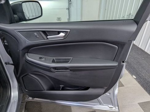 Used 2022 Ford Edge SE AWD/4WD image 25