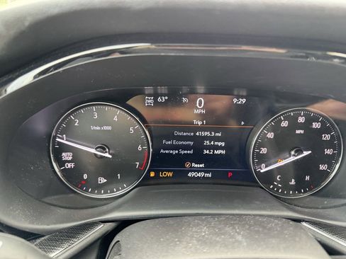 Used 2023 Buick Envision Essence w/ Sport Touring Package AWD/4WD image 7