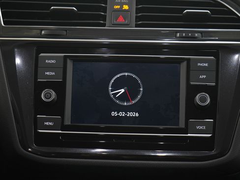 Used 2022 Volkswagen Tiguan S AWD/4WD image 17