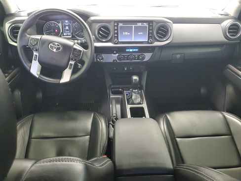 Used 2023 Toyota Tacoma SR5 RWD image 13