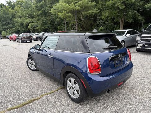 Used 2017 MINI Cooper 2-Door Hardtop FWD image 9