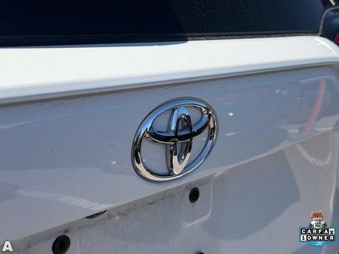 Used 2025 Toyota RAV4 XLE FWD image 8