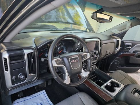 Used 2018 GMC Sierra 1500 SLT w/ SLT Premium Package RWD image 18