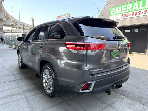 Used 2018 Toyota Highlander Limited image 7