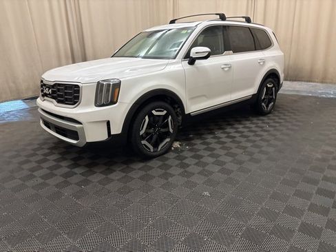 Certified 2024 Kia Telluride S w/ S Sunroof Package image 1