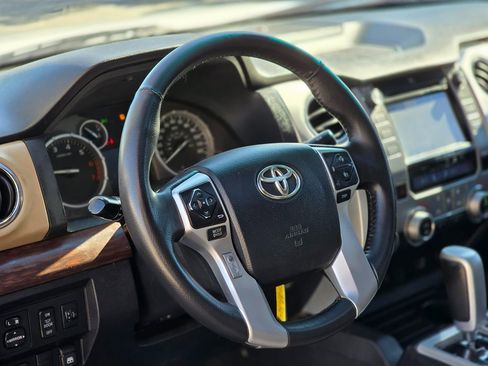 Used 2016 Toyota Tundra Limited image 21
