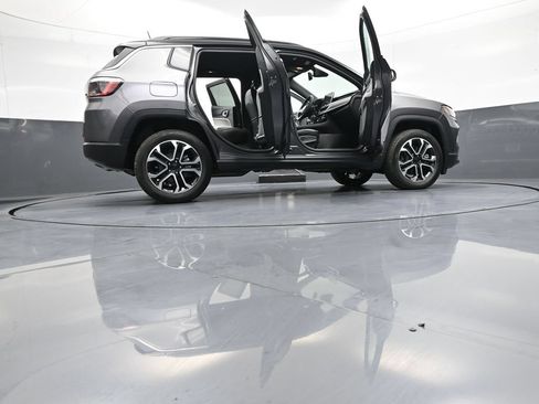 Used 2023 Jeep Compass Limited AWD/4WD image 46