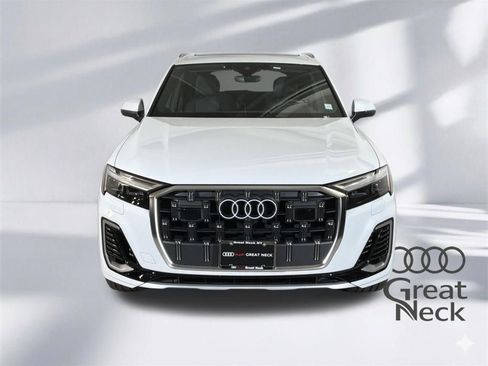 Used 2025 Audi Q7 3.0T Premium Plus AWD/4WD image 23