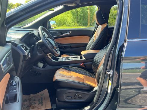 Used 2024 Ford Edge Titanium w/ Titanium Elite Package AWD/4WD image 13