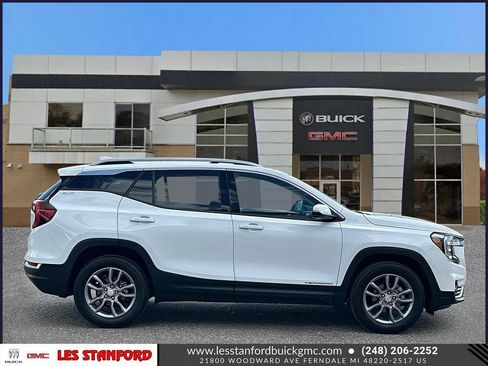 Used 2023 GMC Terrain SLT AWD/4WD image 7