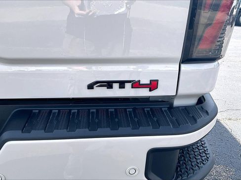 Used 2026 GMC Sierra 2500 AT4 w/ AT4 Premium Plus Package AWD/4WD image 8