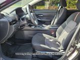 Used 2022 Nissan Sentra SR w/ Electronics Package image 3