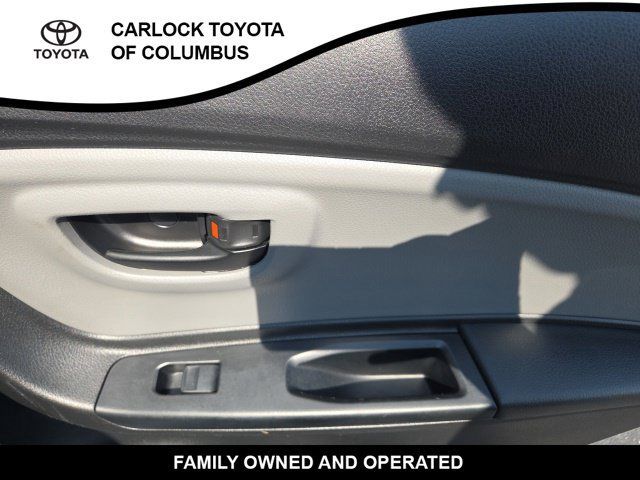 Used 2017 Toyota Yaris L FWD image 18